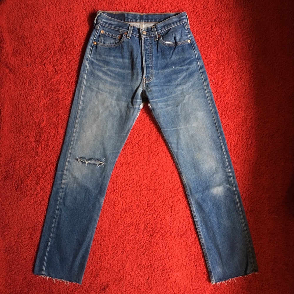 🔥VINTAGE DARKWASH LEVIS 🔥